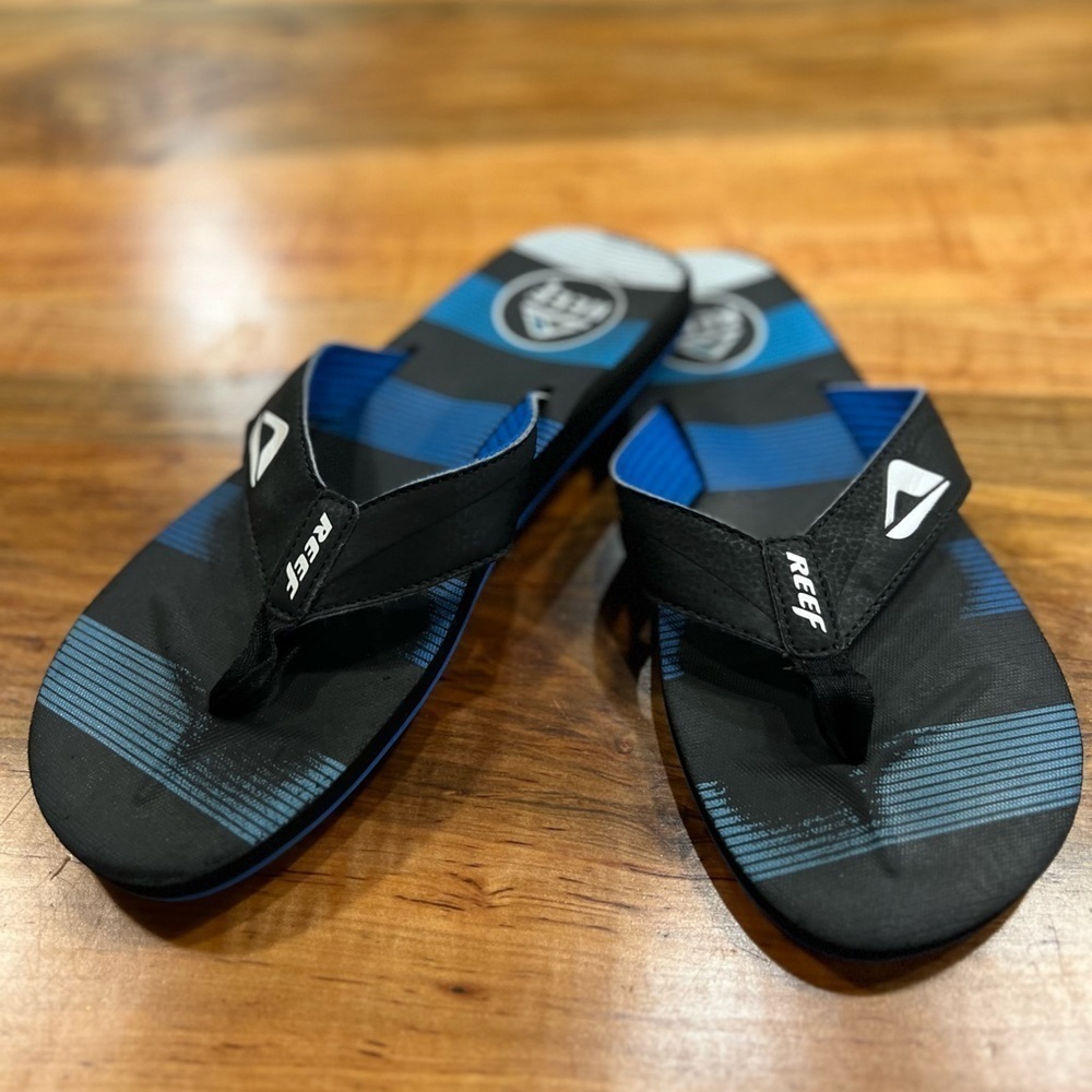 Reef flip flops size 10 in GUC